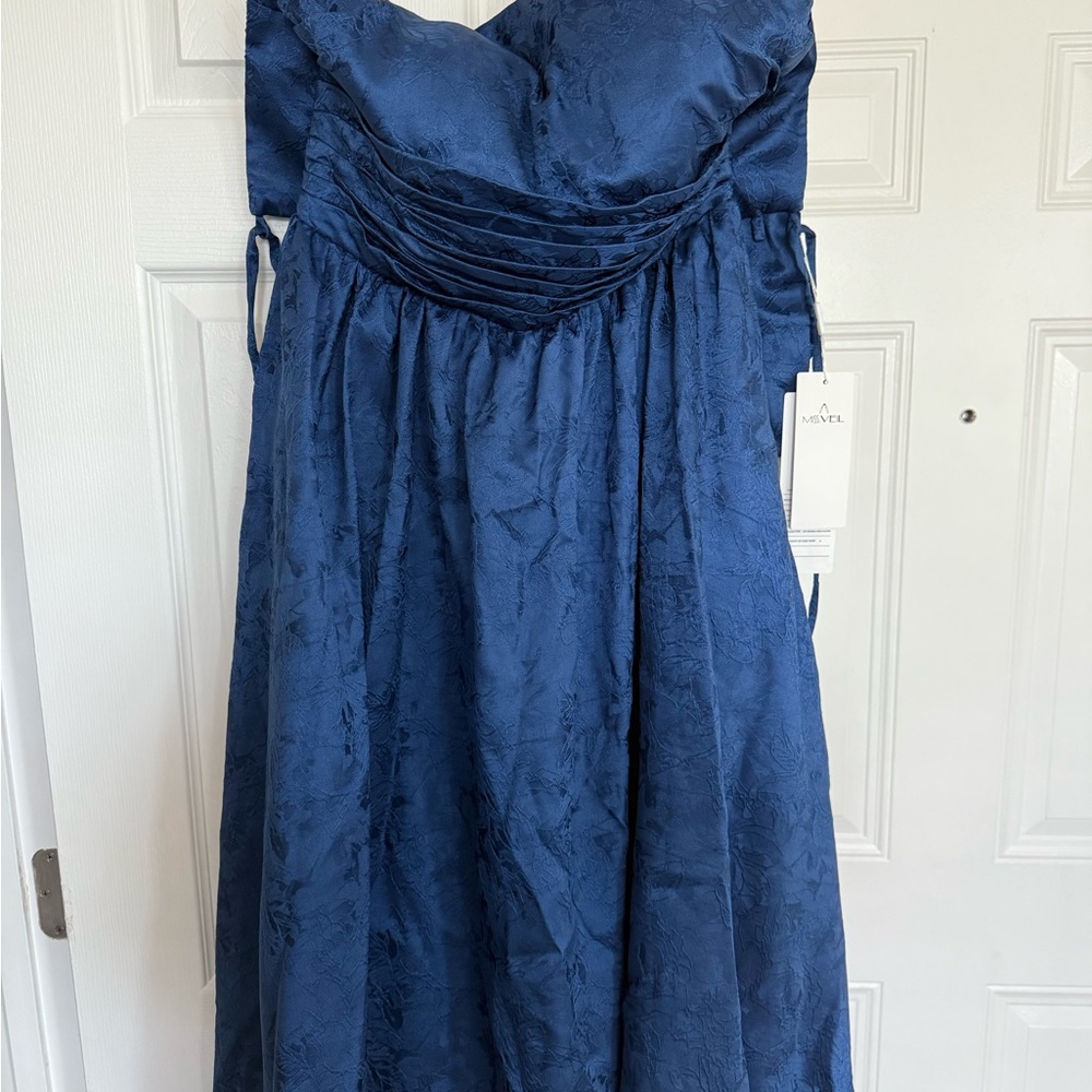 Elegant Blue Strapless Dress